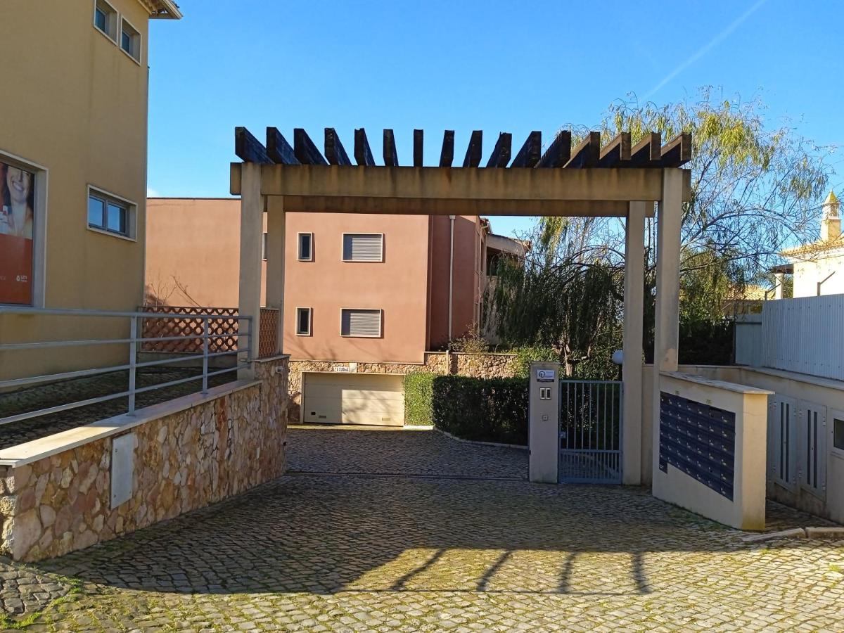 Do Vale T2 Com Piscina Apartment Albufeira Ngoại thất bức ảnh